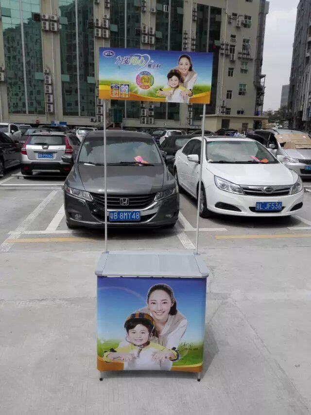 folding promotional table