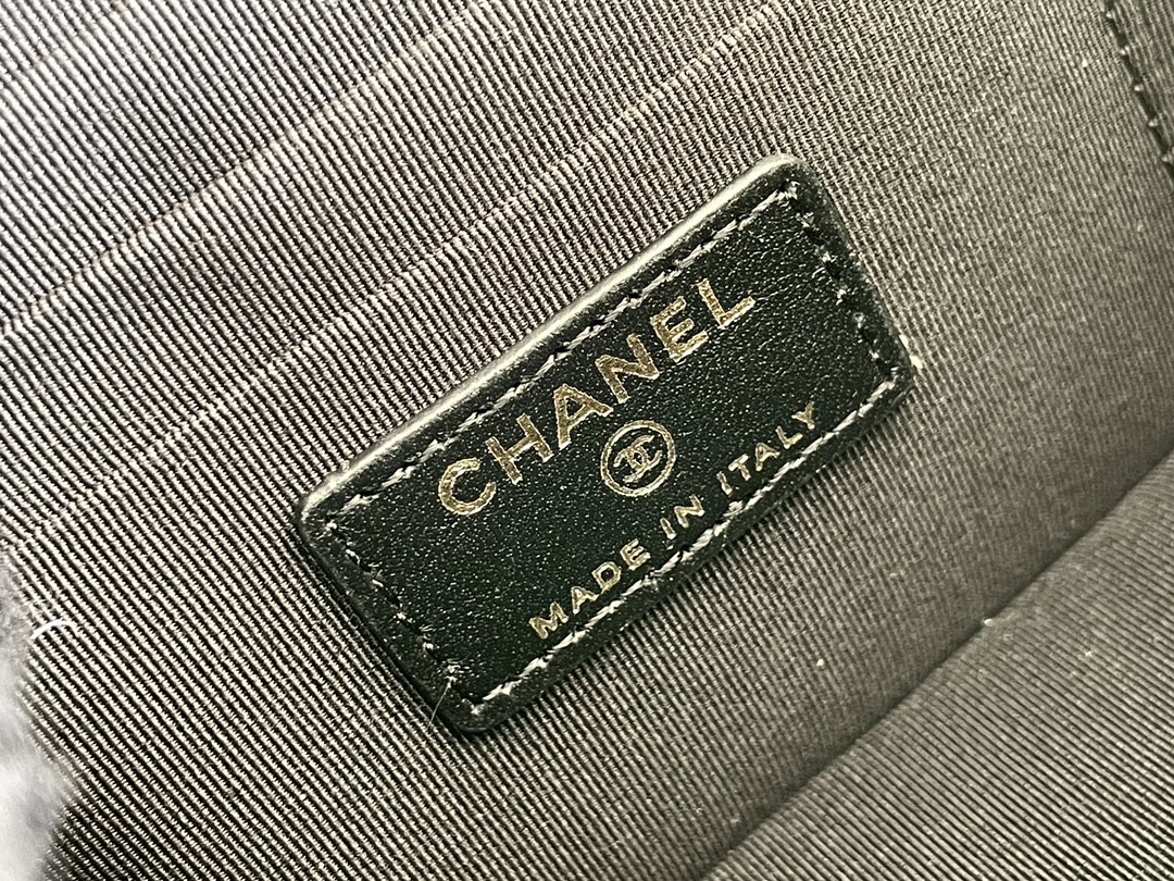 Lambskin Custom Branded Bags Chanel 22K Vanity Case Multi Pocket