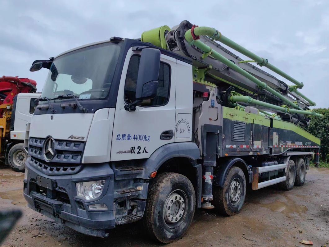 Construction Machinery Zoomlion 56m Used Concrete Pump Truck Heavy Equipment Truck Mounted Pump