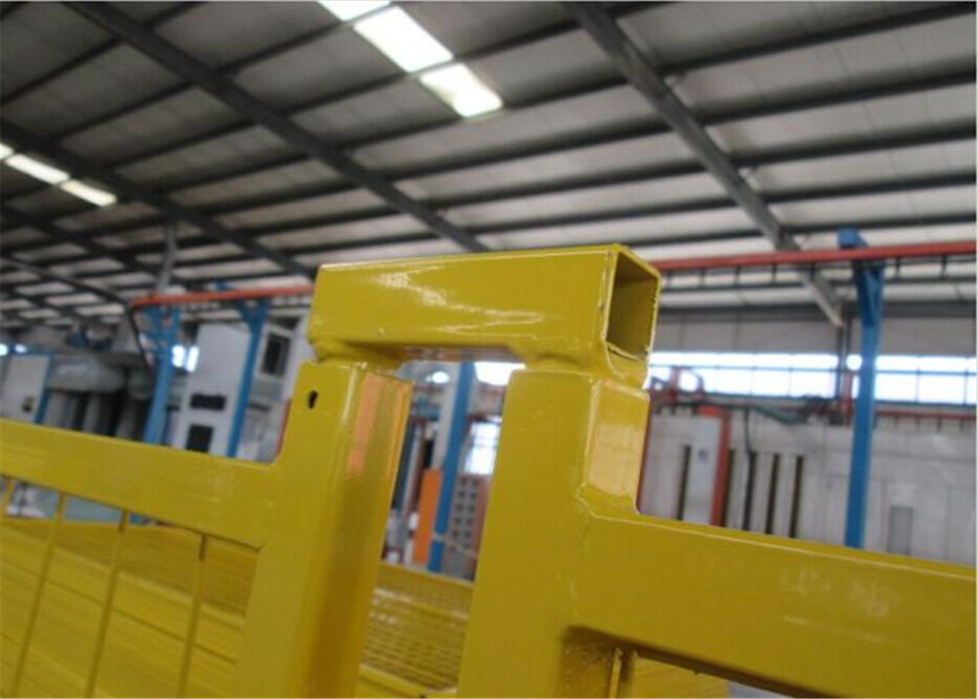 Powder coated canada temporary fence H 8’/2430mm*W10’/3048mm 2"x4"/50mm*100mm*8ga wire strore items powder coated yellow