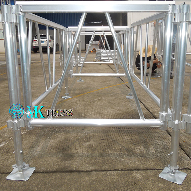 Silver Aluminum Stage for Foldable Concert Equipment and Portable Seating at Wedding