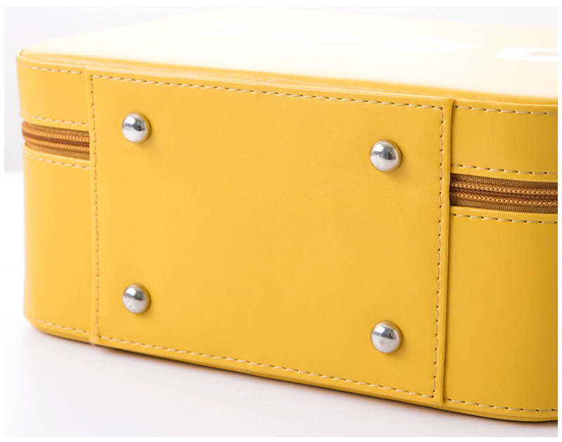 Multi Purpose Cosmetic Make Up Case For Weekend Trip