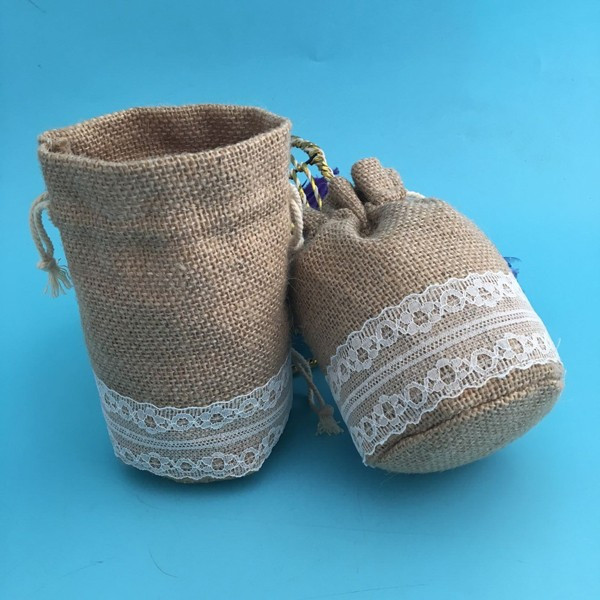 Personalized Gift Packaging Drawstring Bag With White Lace round bottom