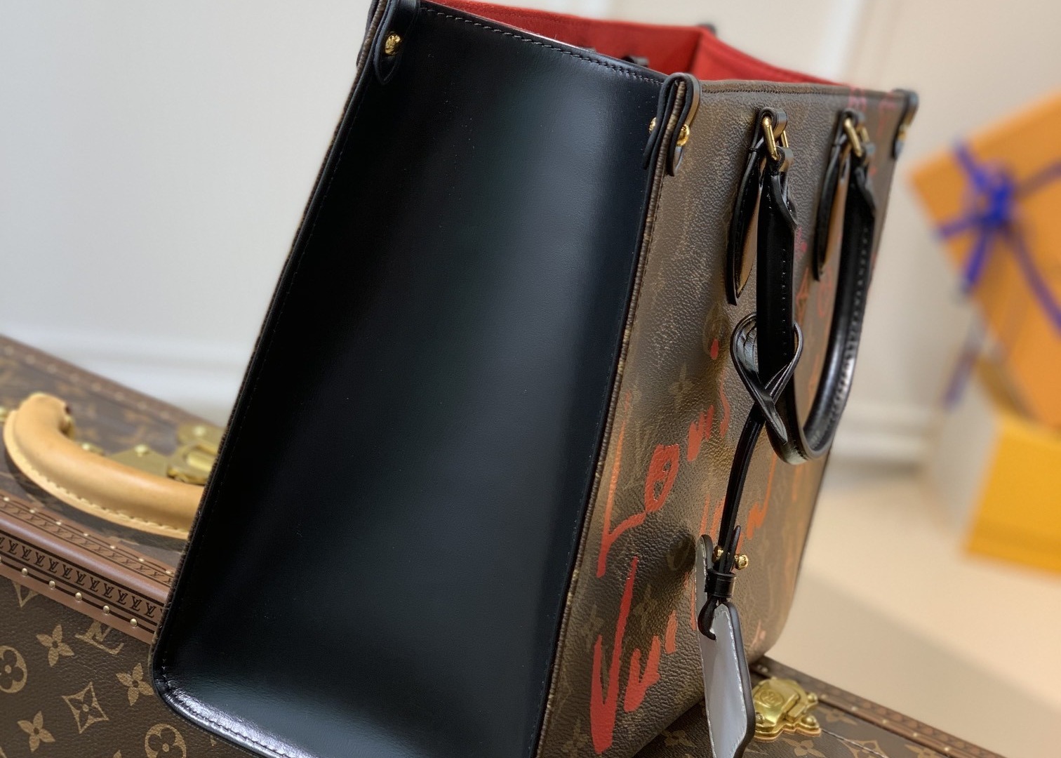 Graffiti Art Series Monogram printing leather Women fashion handbag toron handle high capicity bag