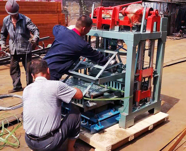 KL4-30 Small Concrete Block Moulding Making Machine 380V Hollow Solid