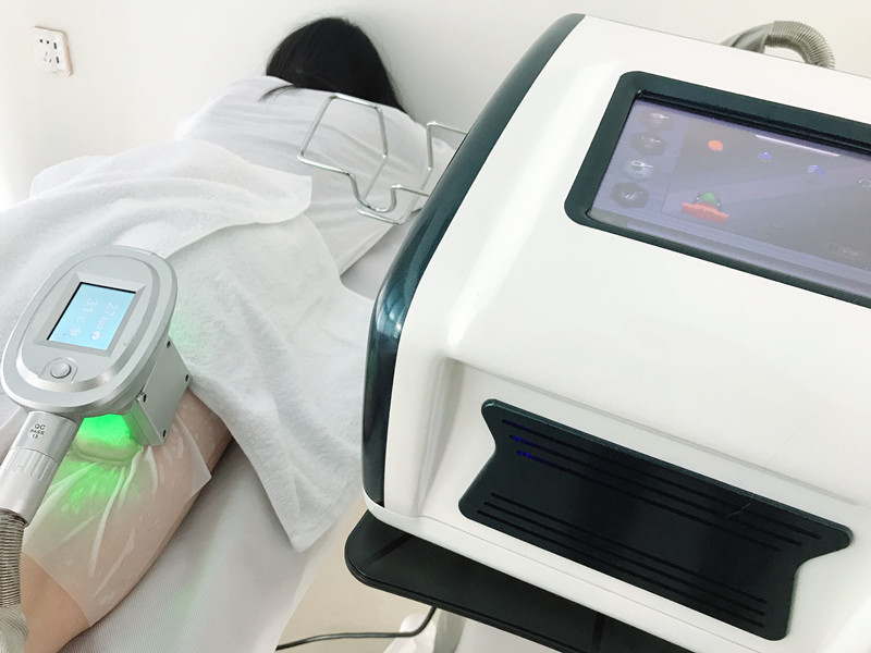 0-80 Kpa Cryolipolysis Fat Freezing Machine With 8 Inch Wide Color Touch Screen