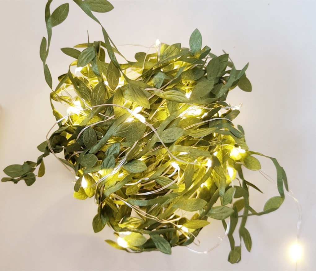 Leaf Garland Wreath with Fairy Lights Battery Operated Warm White LED String Lights for Bedroom Decor or Christmas Deco