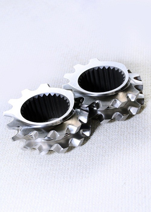 long steel Mixing Screw For Berstorff , Granulating Extrusion Machine Parts