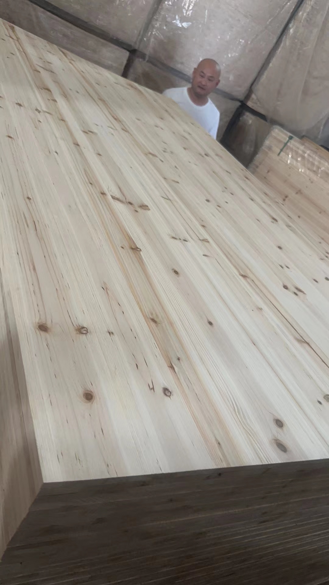 Solid Wood Furniture Wardrobe Cabinet Door Core Bed Board with Moisture Content 8%-12%