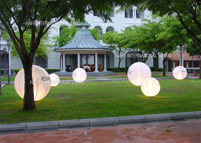 Intelligent Inflatable LED Lighting Decoration 50W 100W Sphere Shaped RGB / White Ball