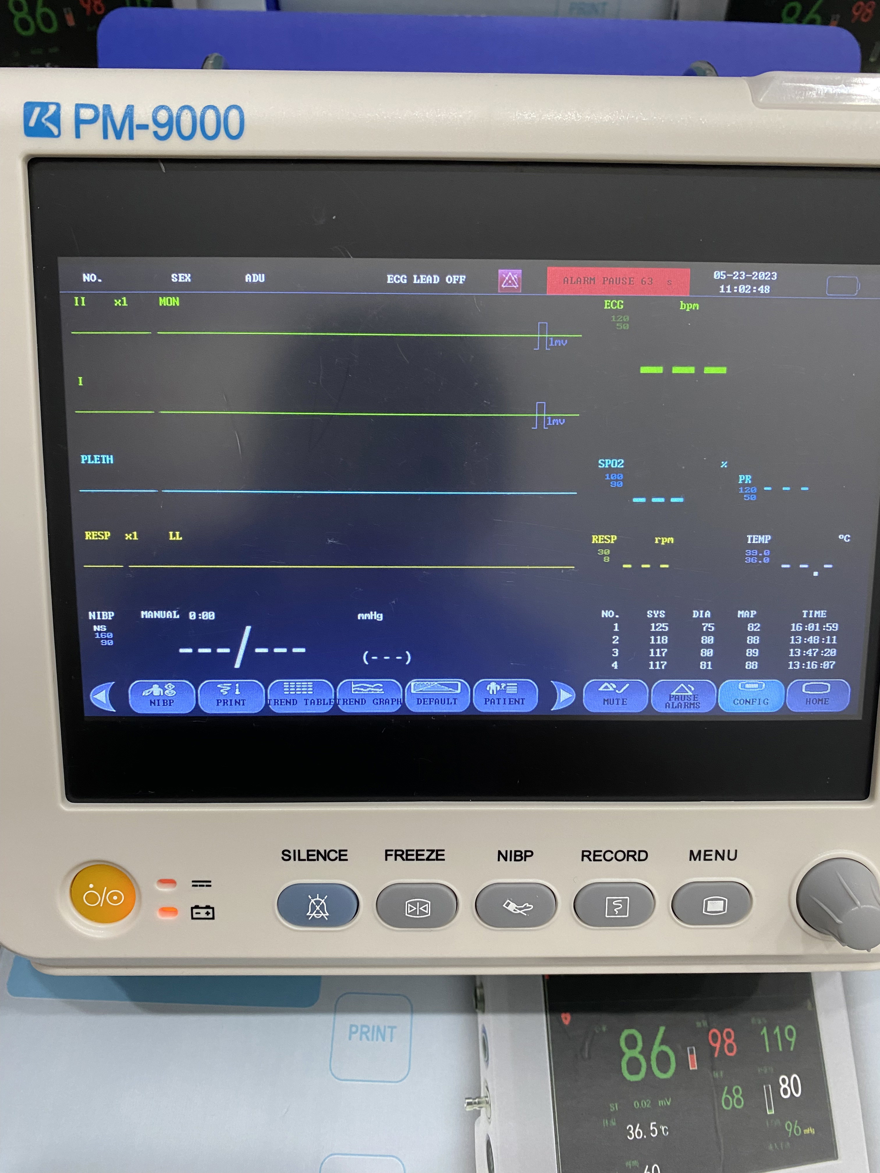 7 Inch Medical Vital Signs Monitor NIBP SPO2 6 Parameters Patient Monitor For Emergency