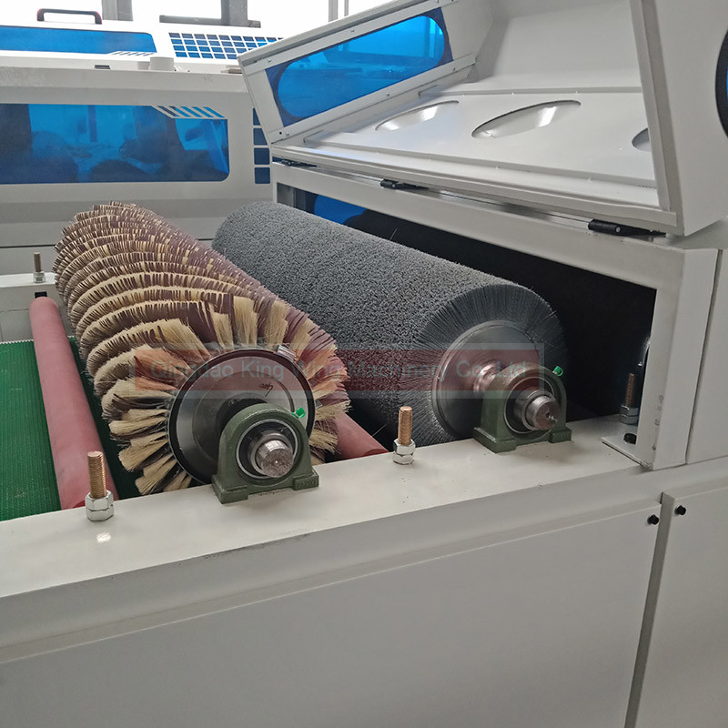 Surface carbonized wood board wire brush drawing machine