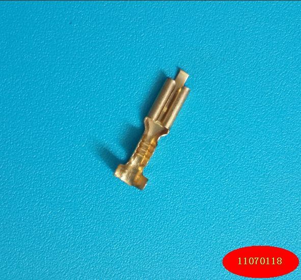 Straight 110 Terminal In - Line Female Automotive Wire Terminals For Male End 0.5 Mm