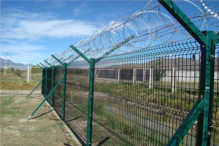 Green Hot Dipped Galvanized Welded Wire Mesh PVC Coated 50x150mm