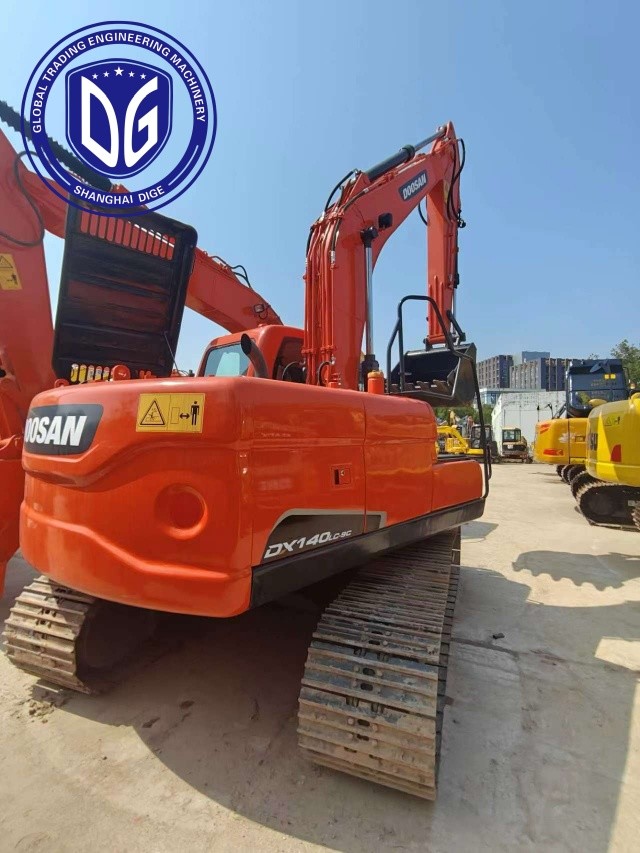 DX140 Used Doosan 14 Ton Excavator With Ground Breaking Performance