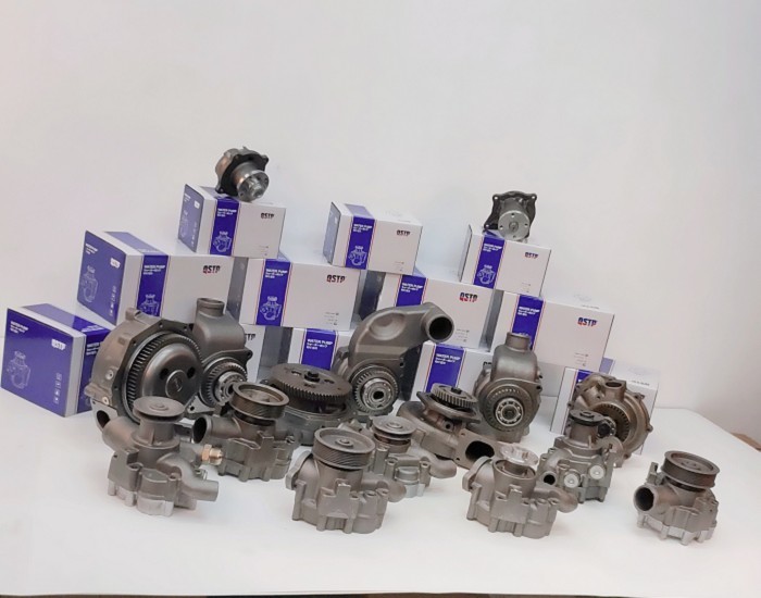 Doosan Engine Parts DH220-5 DB58T water pump 65.06500-6402A