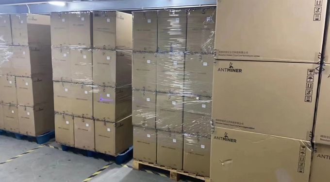 Antminer L7 9.5g 9.16g LTC Miner Machine , Scrypt Doge Coin Miner 1