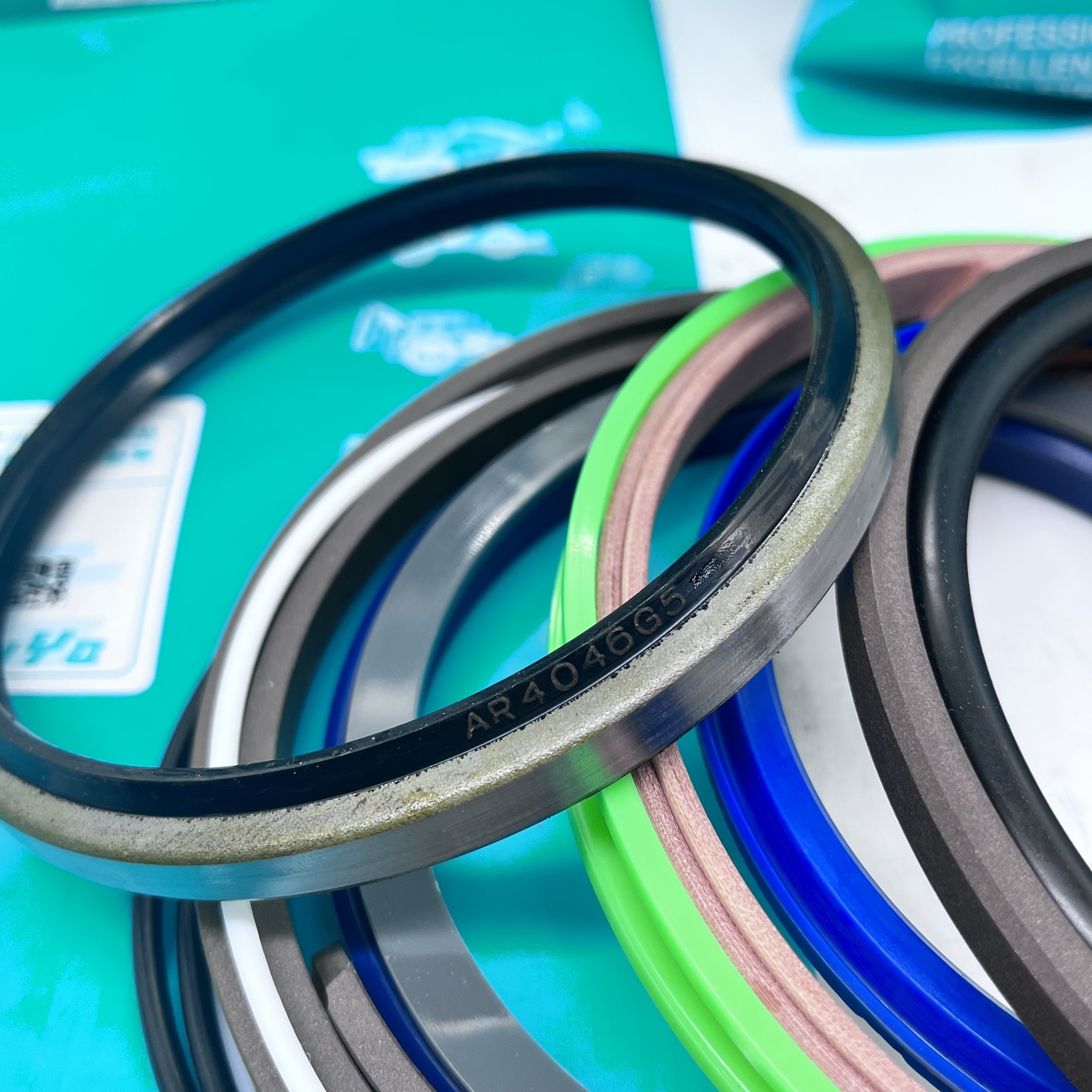 Excavator Sany Arm Cylinder Seal Kit For SY215-8