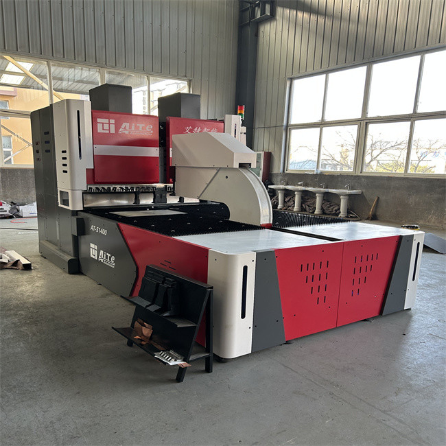 Servo CNC Press Brake Bending Machine Sheet Metal Panel Benders Accuracy 0.1mm