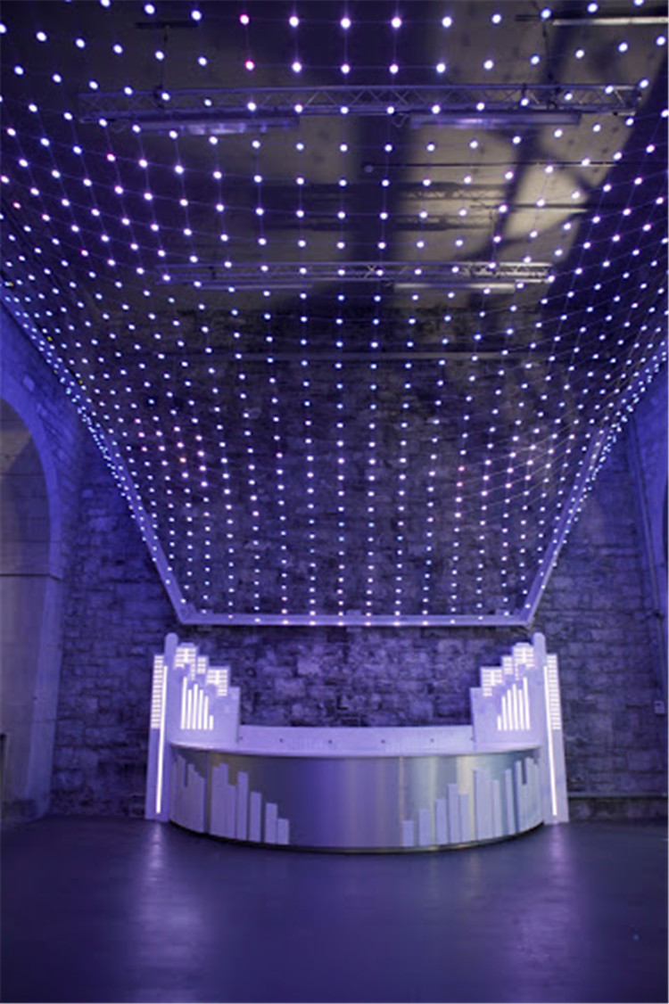 High Brightness P55 Mesh Transparent Indoor/Outdoor LED Display