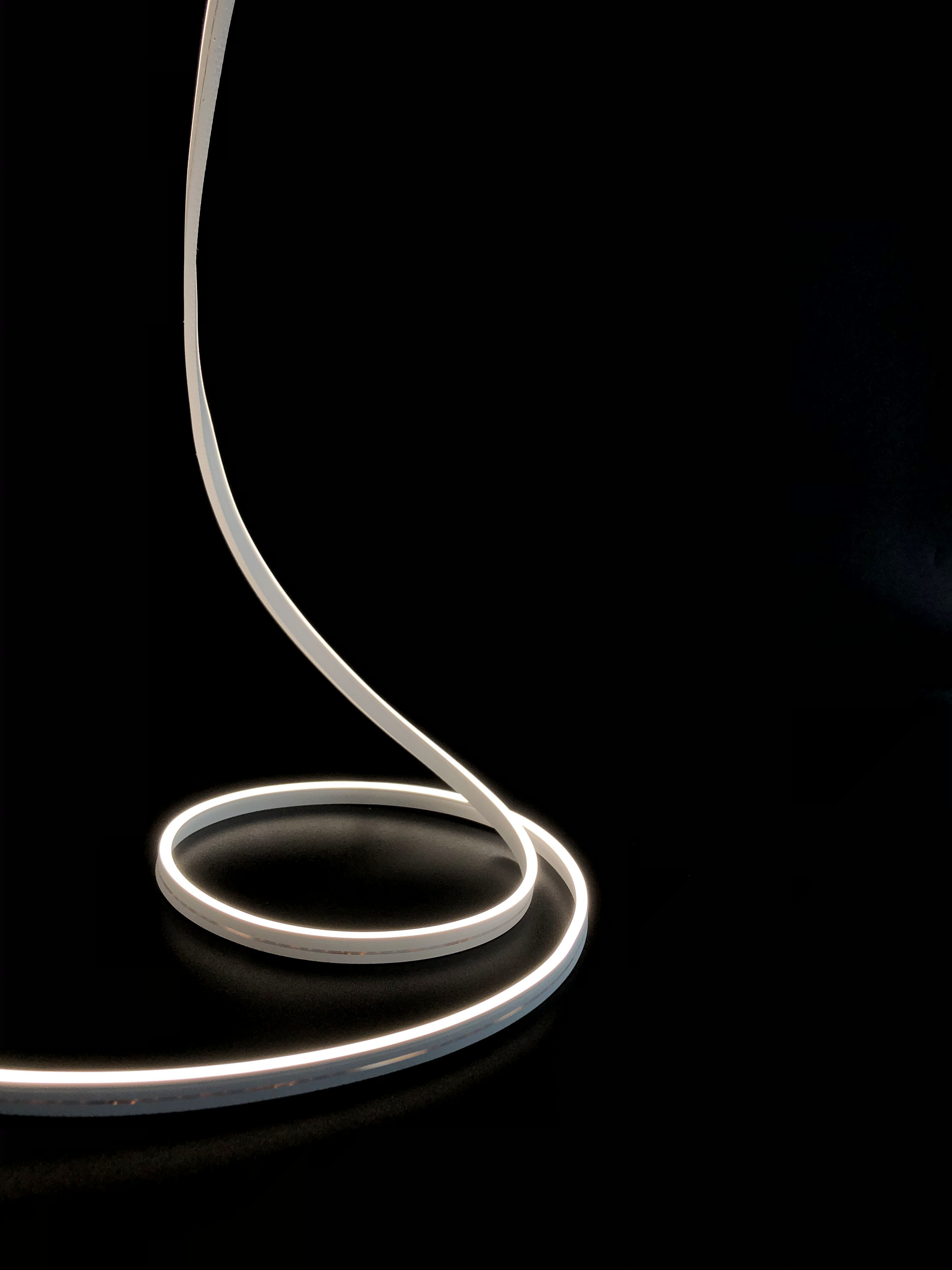 4 *10mm Slim Silicone Neon Strip Ra90 24V Side Bend IP67 Outdoor LED Neon Rope Light