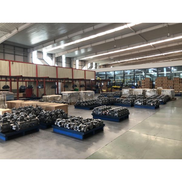 ZX135 Slewing Bearing for Hitach Excavator Spare Parts 17080867 Slew Ring Swing Circle