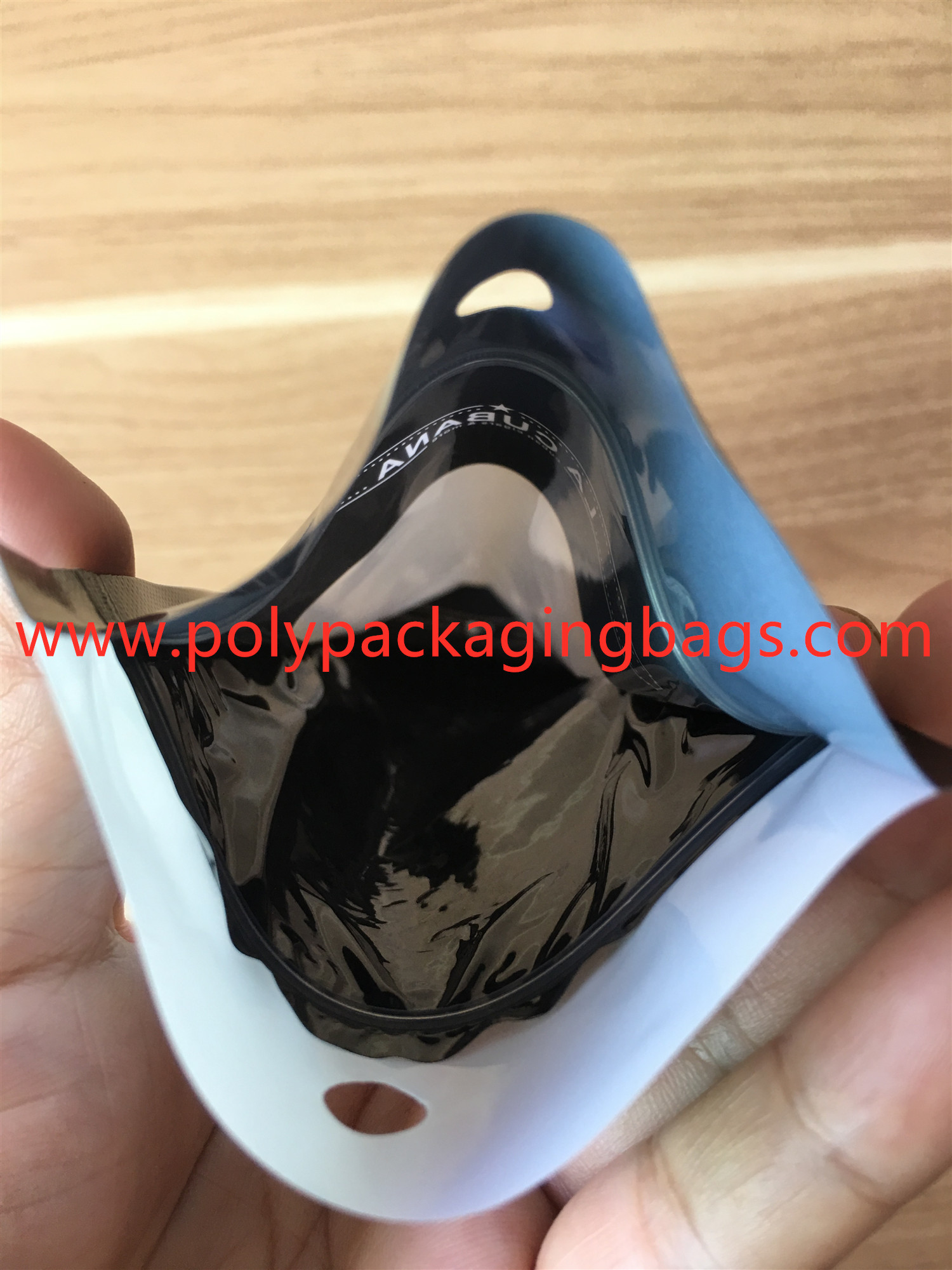 Coffee Or Cigar Moisturizing Bag With 1 - 10 Colors Printing SGS