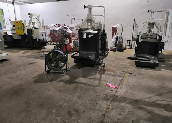 PLC Die Casting Machine Sliver Color Zinc Melting Pot