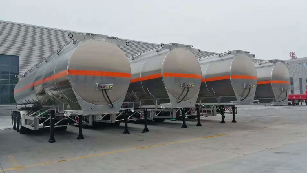 Oil/Fuel/Diesel/Gasoline/Crude Transport 3 Axle 30000L/40000L/50000L Tank/Tanker Truck Semi Trailer