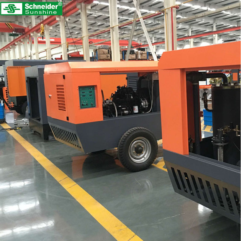 Road Construction Portable Screw Air Compressor 13 Bar 132KW 12 m³/min
