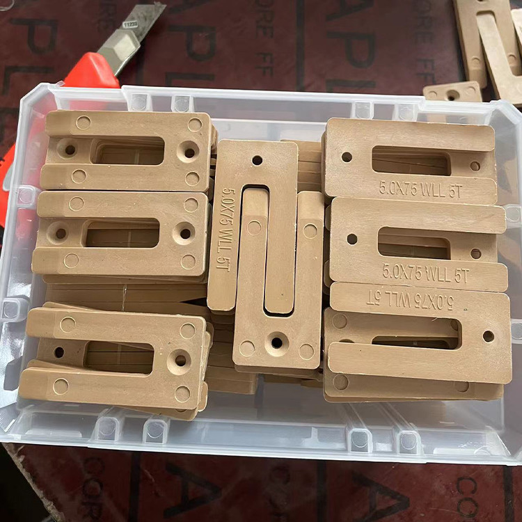 Heavy Duty Easy Apply Customized White Gable Top Maxi Plastic Packers