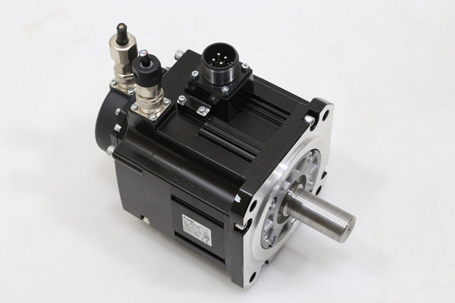 HG-SR102B Mitsubishi 129v voltage input high power servo control motor