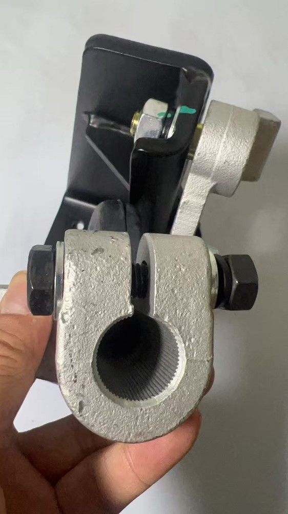Rear Gear Shift Transducer Bus Spare Parts For Higer Bus Qijiang Transmission PN 17GK2-03011-B