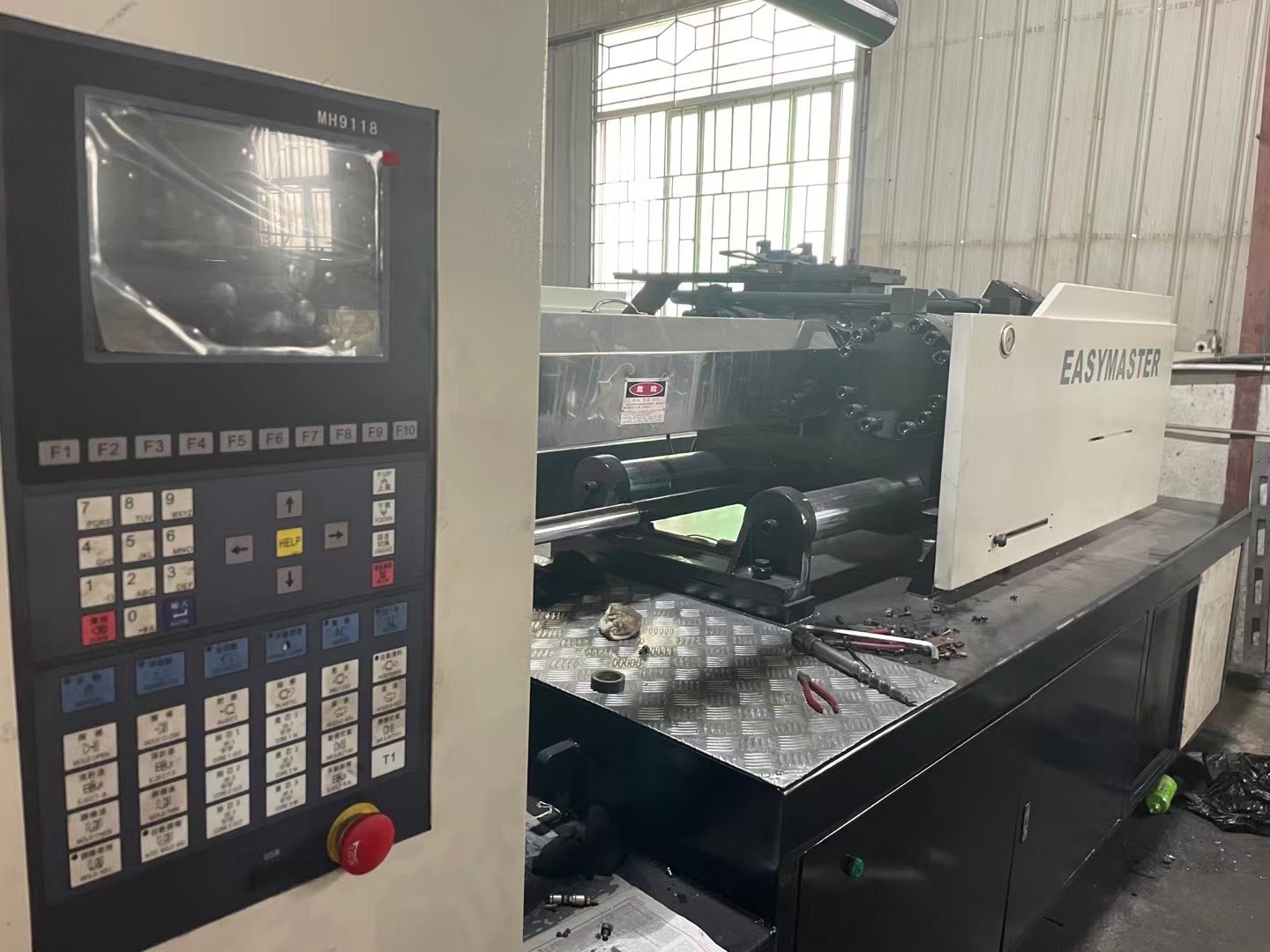 Chen Hsong 480 Ton ABS Injection Molding Machine 2nd Plastic Toys Molding Machine