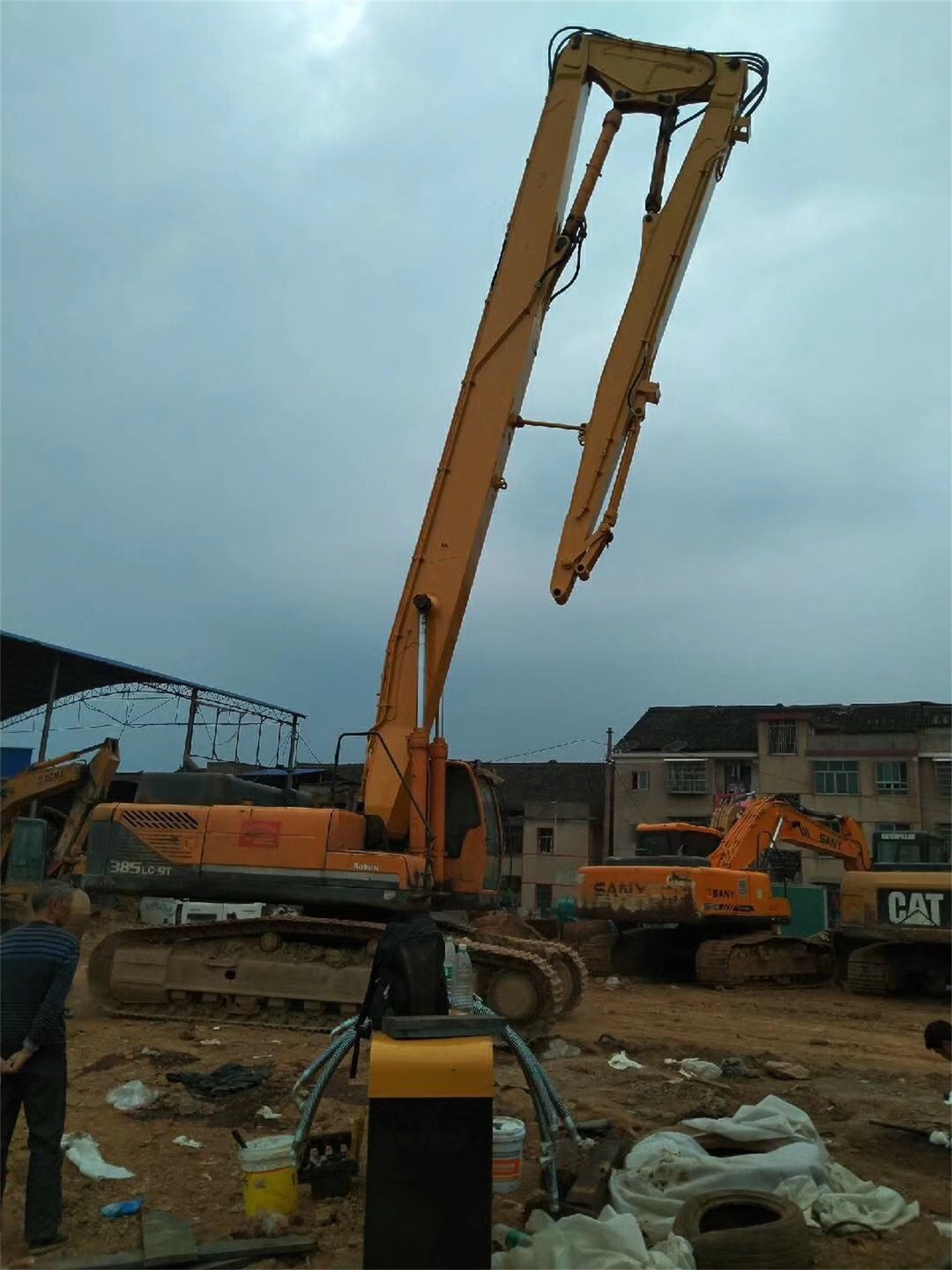 CE certification 23M Q355B High Reach Demolition Boom Excavator Long Reach, 385 Hyundai Long Boom Excavator