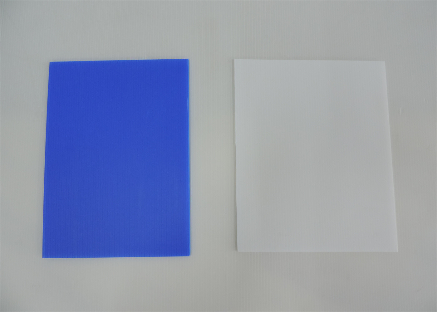 1100gsm Corrugated Plastic Sheets 4x8 , Fluted Polypropylene Plastic Cardboard