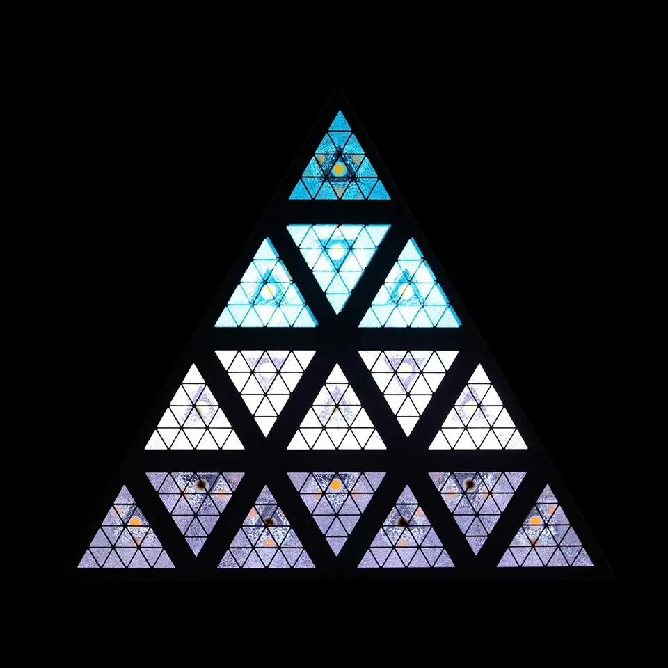 Triangle LED Stage Effect Light 7500K Color Temperature With Voice Control