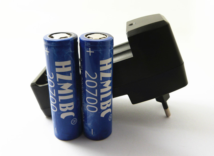 EU Plug 2 Dual 3.7 V Li Ion Battery Charger For Vapes 18650 20700 Lithium Ion Cells