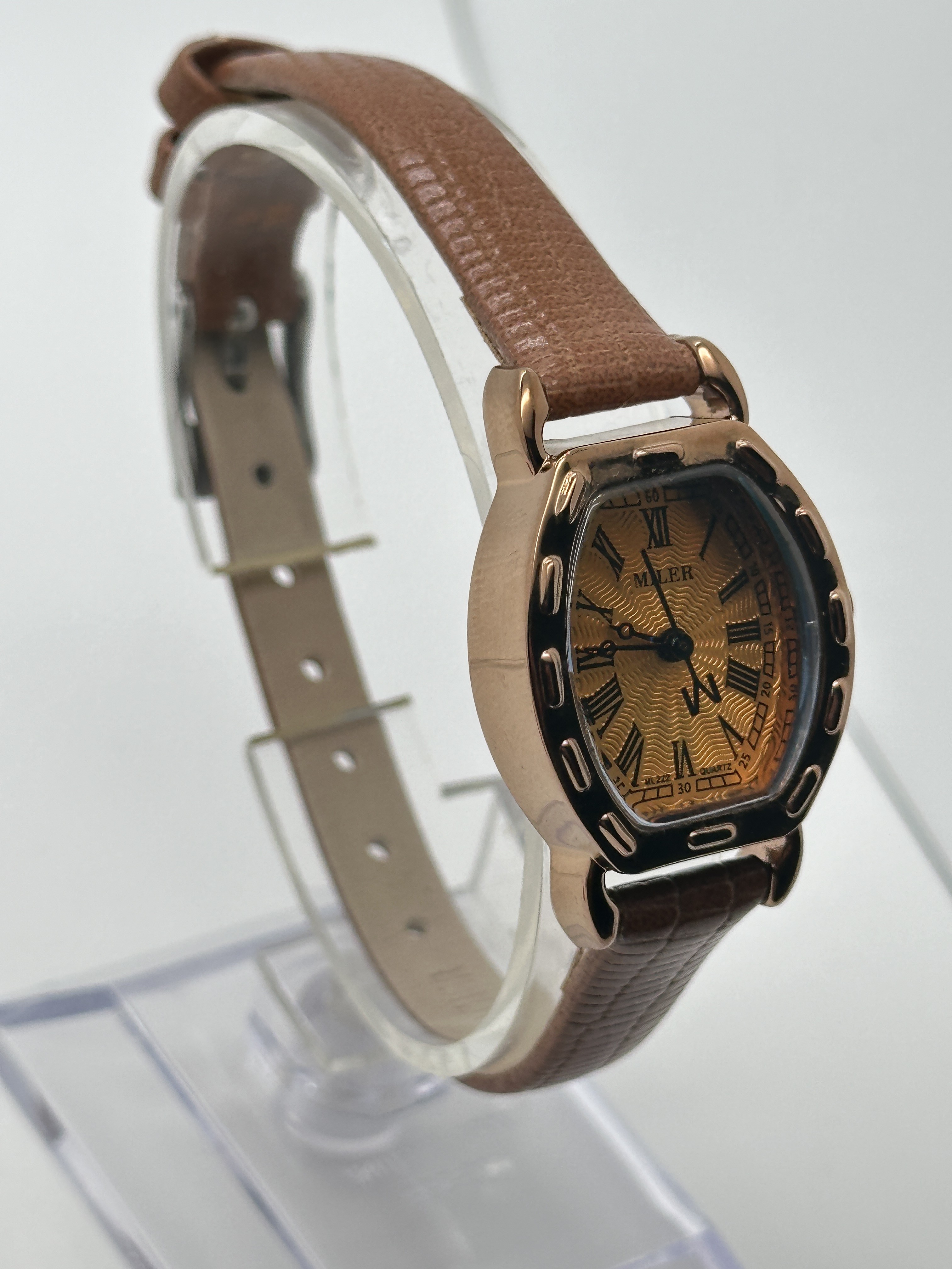Miler 222 Model Quartz Leather Strap Watch With Customized Logo