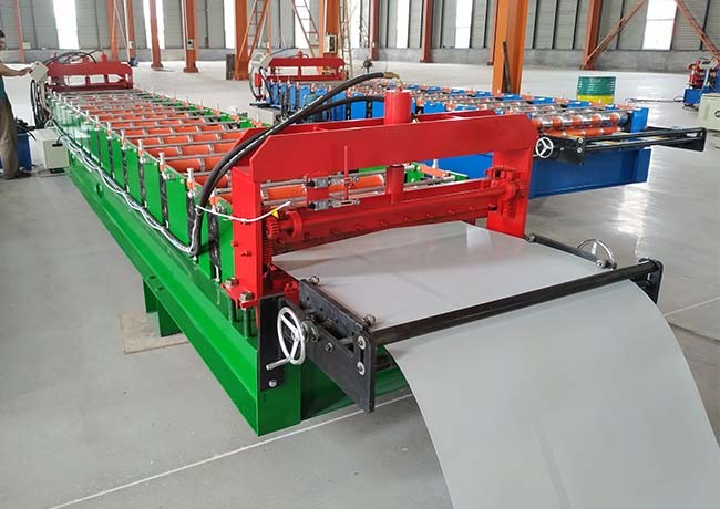 PPGI / GI Roof Panel Roll Forming Machine , A / C Motor Metal Sheet Forming Machine