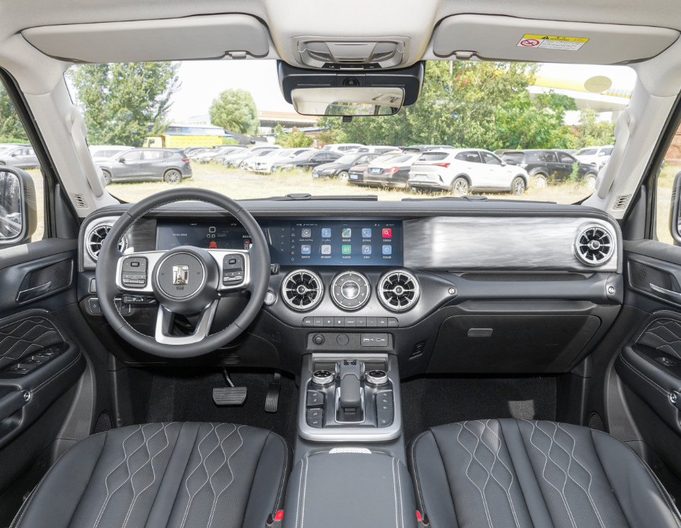 Cool 2023 Tank 300 2.0T City Model Challenger Version Compact SUV 5 Door 5 Seats