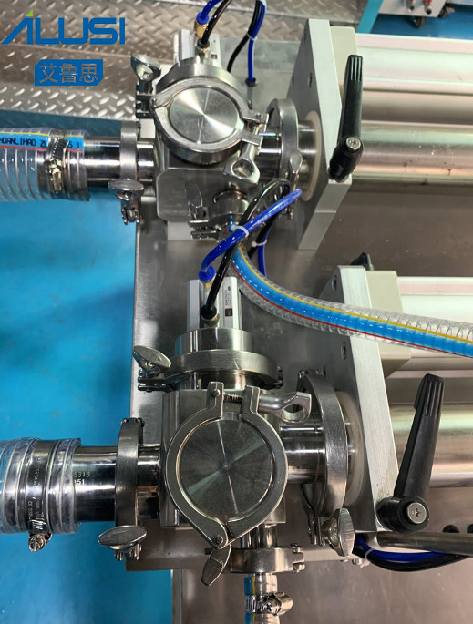 Semi Automatic Double Heads Paste Piston Filler Water Bottle Pneumatic Filling Machine