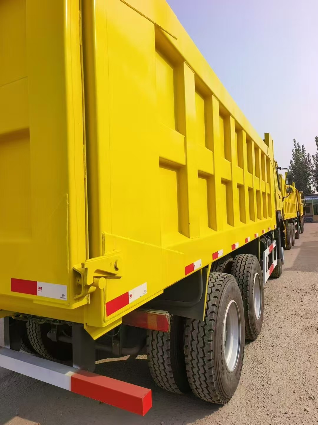 SINOTRUK Dump Trucks With Excellent Quality And Come From China