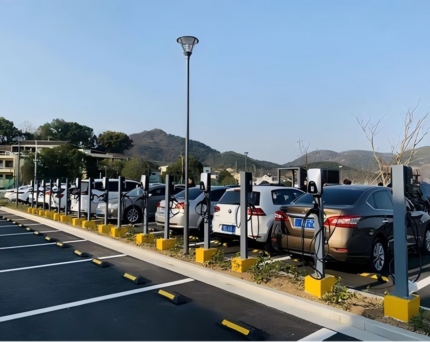 7kW Rapid Charging Station Suitable Installation In Solar Panel Parking Lot