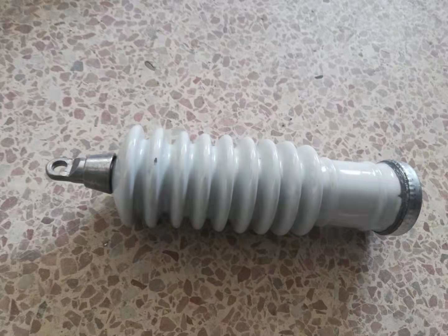 Y5WS Porcelain Gapless Lightning Arrester For Outdoor Distribution Line