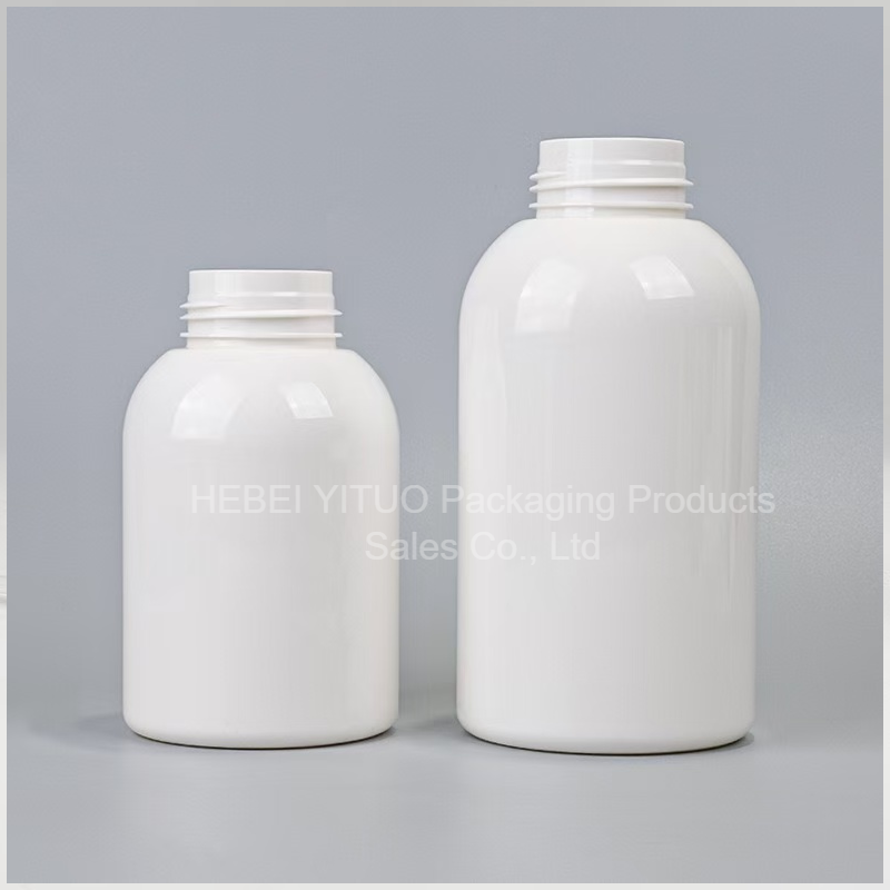Reusable Empty White Plastic Shampoo Container / Custom Shampoo Bottles