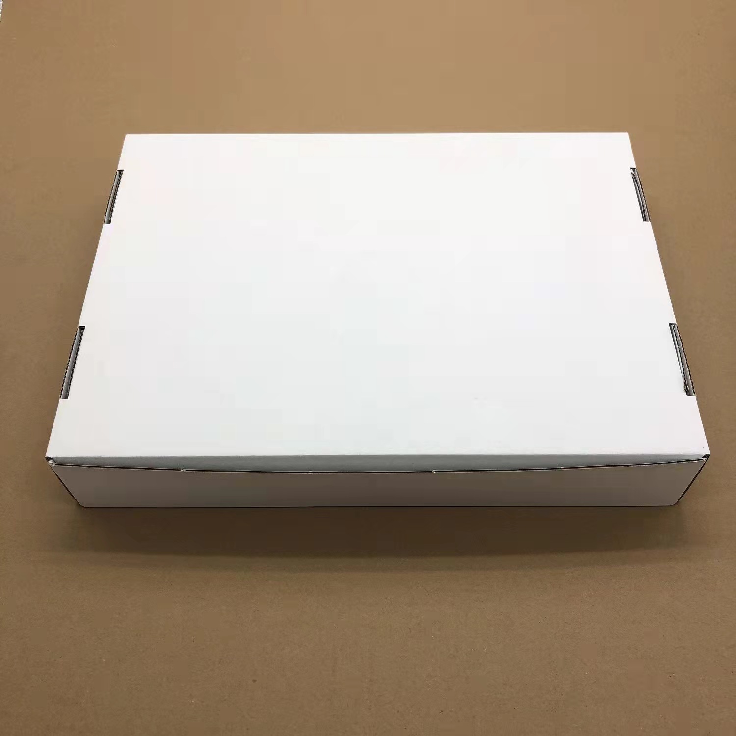 Eco Friendly Corrugated Cardboard Shipping Box Varnishing 9x9x9