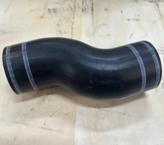 Radiator Outlet Hose DZ9X149535016 SHACMAN Truck Parts Shacman X6000