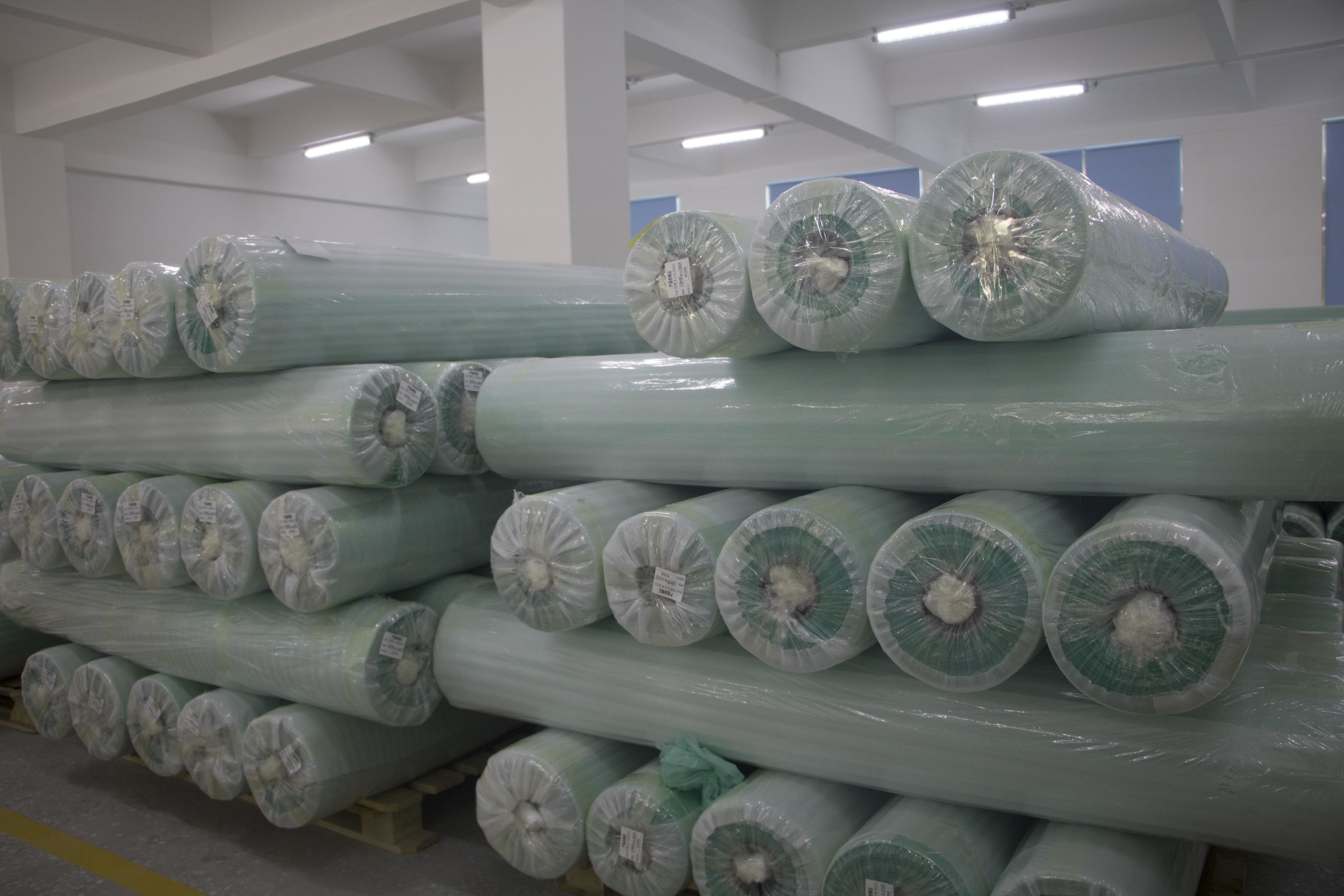 Textile Bonding Hot Melt Film No Sewing 8.5kg/roll 0.10mm With Release Paper