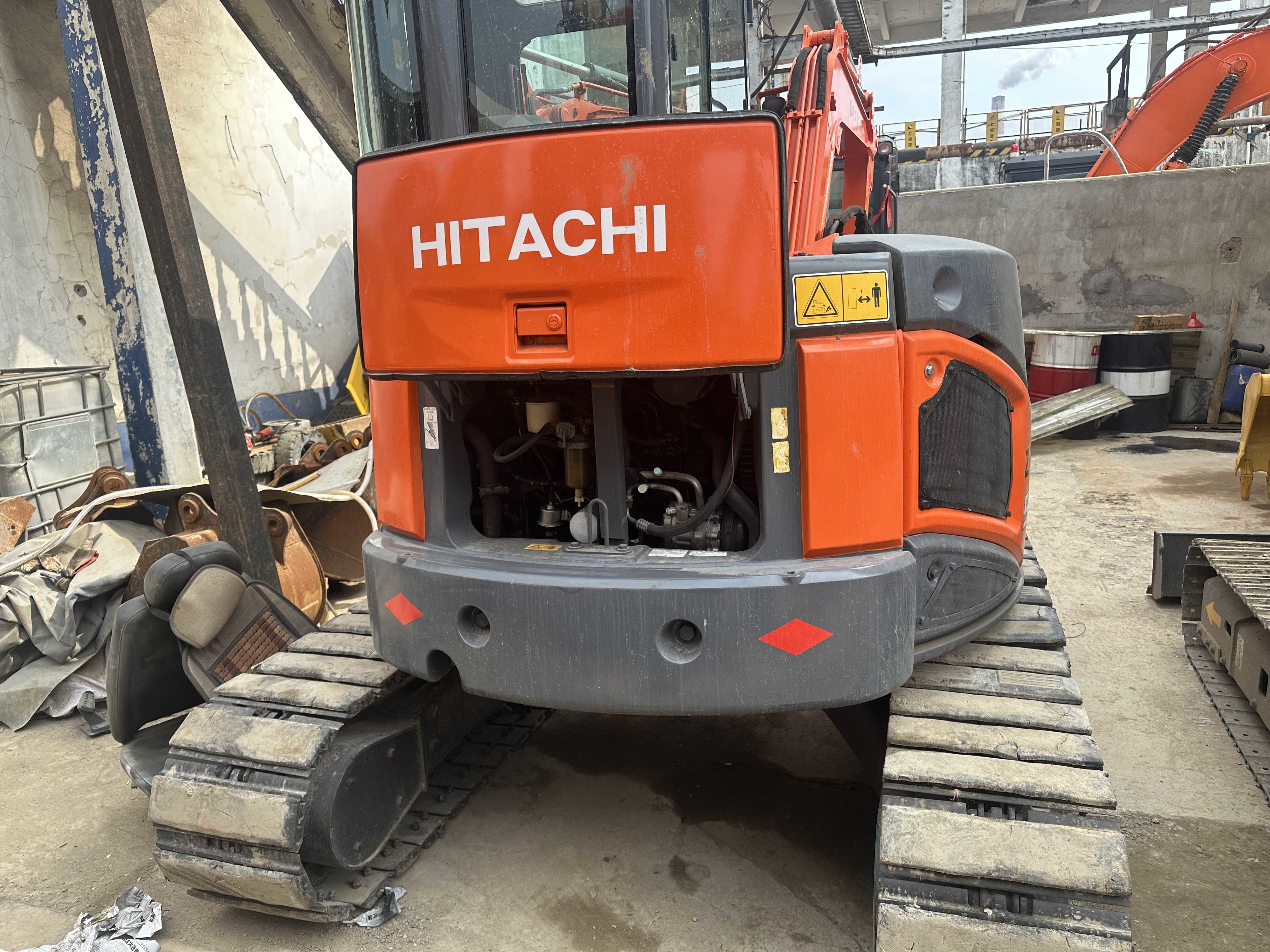 Construction 29.8kw Used Excavator Old Mini Hitachi ZX50-3F